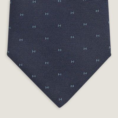【ポイントに】HERMES Noeud papillon Magnifying H 蝶ネクタイ 気品漂う存在感 HERMES Noeud papillon Magnifying H 蝶ネクタイ